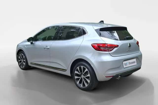 Renault Clio (2023) thumbnail 5
