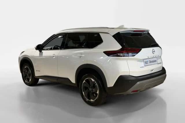 Nissan X-Trail (2025) thumbnail 3