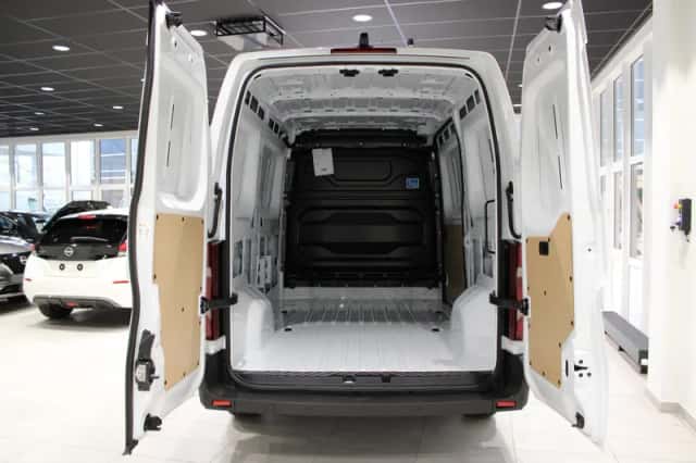 Nissan Interstar (2026) thumbnail 8