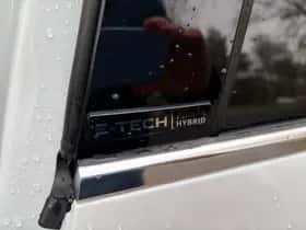 Renault Captur (2021) thumbnail 22