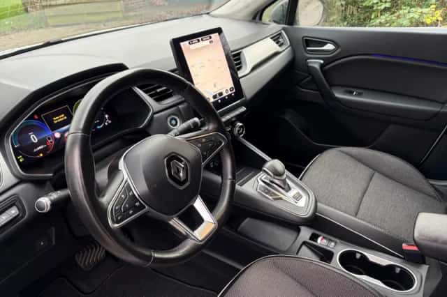 Renault Captur (2021) thumbnail 8