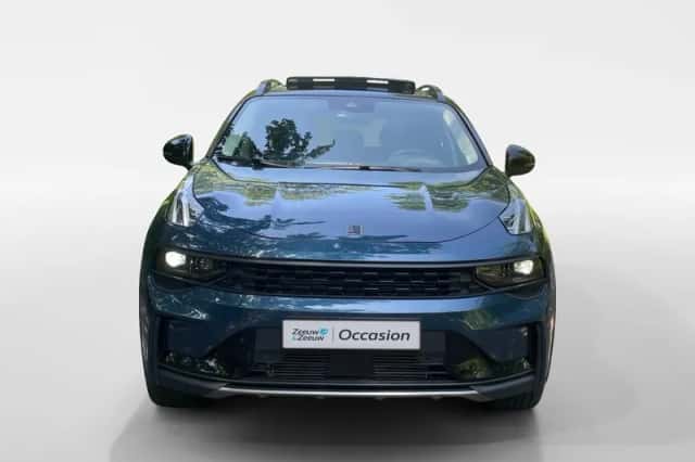 Lynk & Co 01 (2022) thumbnail 2