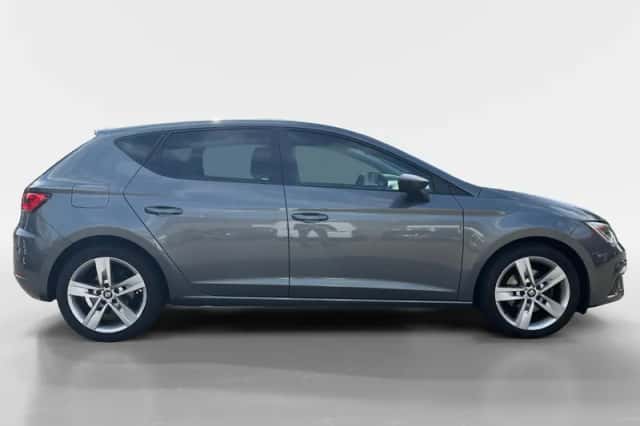 SEAT Leon (2018) thumbnail 4