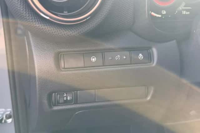Nissan Juke (2026) thumbnail 12