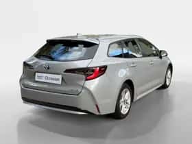 Toyota Corolla (2022) thumbnail 2