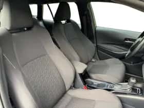 Toyota Corolla (2022) thumbnail 17