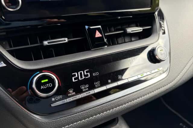 Toyota Corolla (2022) thumbnail 23