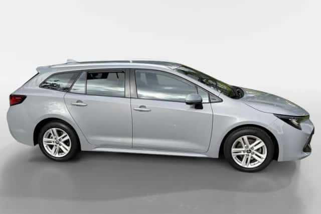 Toyota Corolla (2022) thumbnail 5