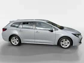 Toyota Corolla (2022) thumbnail 5