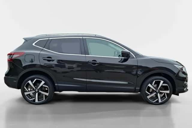 Nissan Qashqai (2021) thumbnail 4