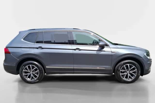 Volkswagen Tiguan (2018) thumbnail 4
