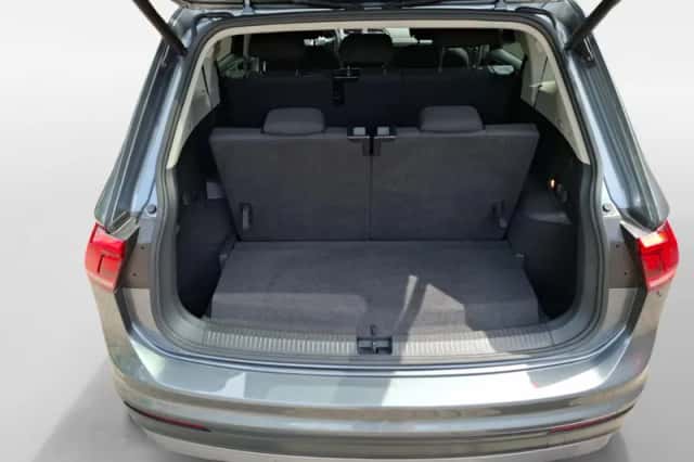 Volkswagen Tiguan (2018) thumbnail 8