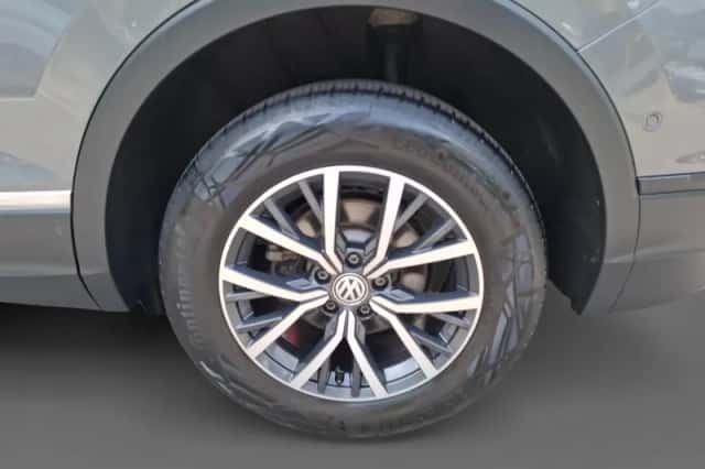 Volkswagen Tiguan (2018) thumbnail 10