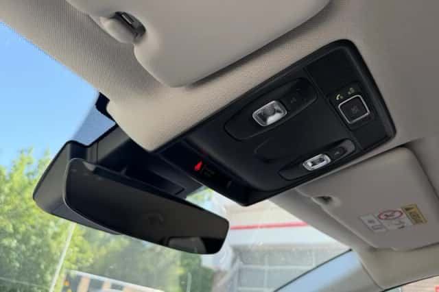 Renault Captur (2021) thumbnail 11