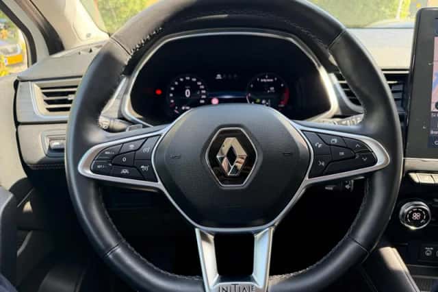 Renault Captur (2021) thumbnail 15