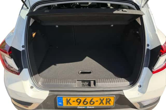 Renault Captur (2021) thumbnail 9