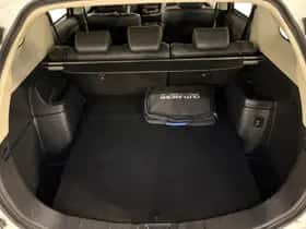 Mitsubishi Outlander (2019) thumbnail 16