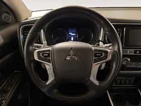 Mitsubishi Outlander (2019) thumbnail 19