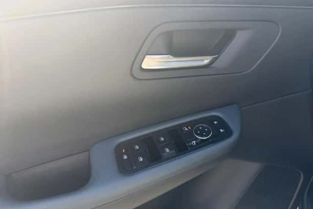 Nissan Leaf (2026) thumbnail 10