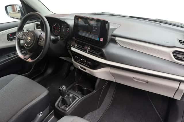 Suzuki Swift (2025) thumbnail 13
