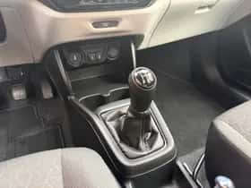 Suzuki Swift (2025) thumbnail 16