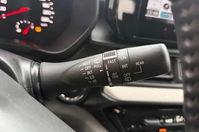 Suzuki Swift (2025) thumbnail 18