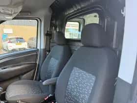 Opel Combo (2016) thumbnail 11