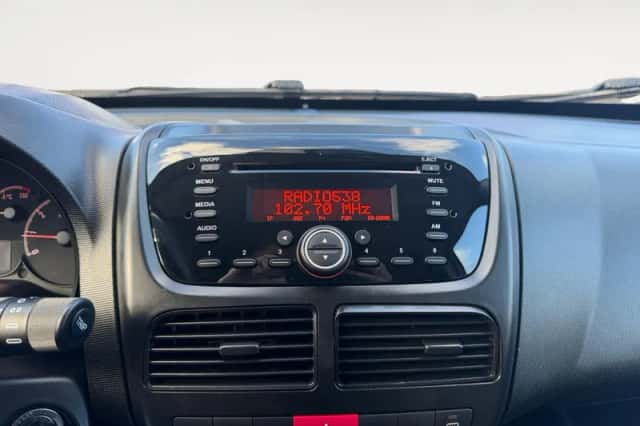 Opel Combo (2016) thumbnail 16