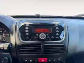 Opel Combo (2016) thumbnail 16