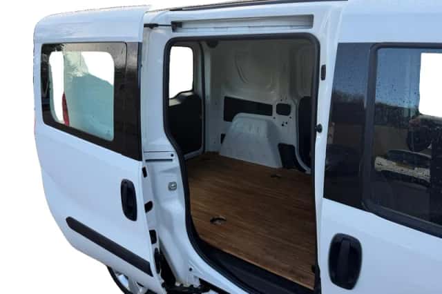 Opel Combo (2016) thumbnail 8