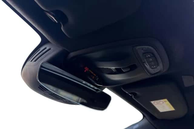 Volvo XC40 (2023) thumbnail 11