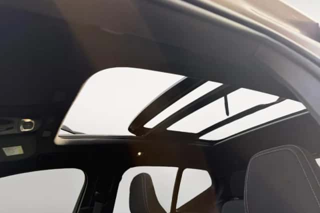 Volvo XC40 (2023) thumbnail 12