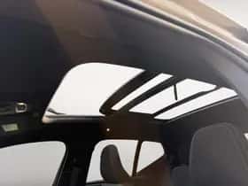 Volvo XC40 (2023) thumbnail 12