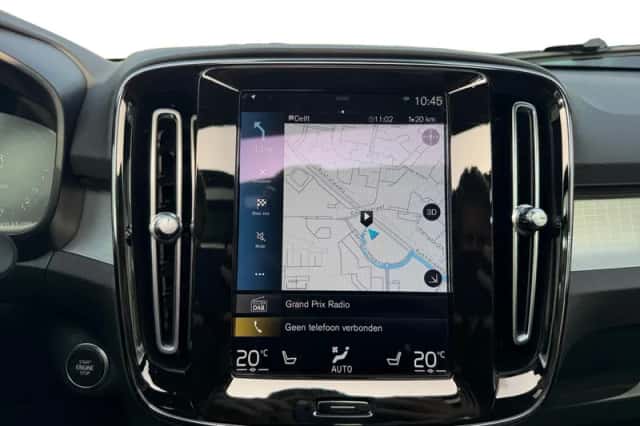 Volvo XC40 (2023) thumbnail 17