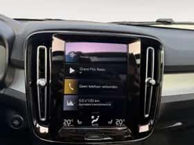 Volvo XC40 (2023) thumbnail 18