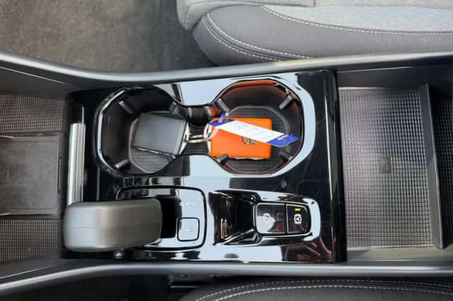 Volvo XC40 (2023) thumbnail 22