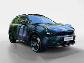 Lynk & Co 01 (2022) thumbnail 3