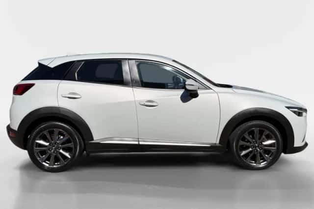 Mazda CX-3 (2017) thumbnail 4