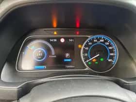 Nissan Leaf (2019) thumbnail 16