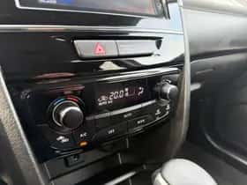Suzuki Vitara (2016) thumbnail 17
