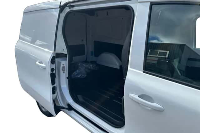 Nissan Townstar (2026) thumbnail 11
