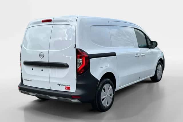 Nissan Townstar (2026) thumbnail 4