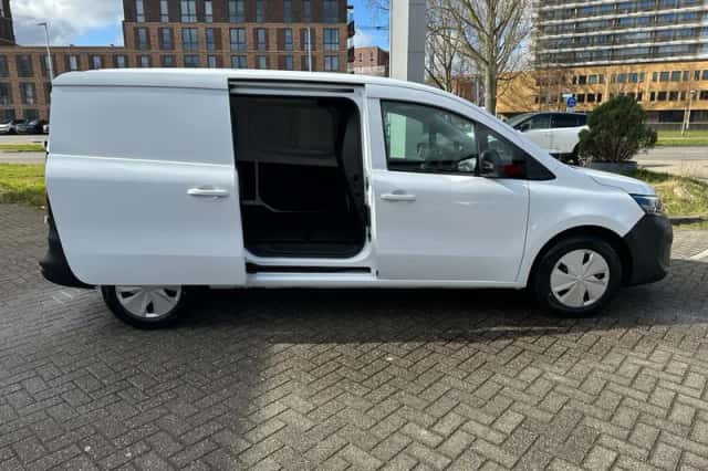 Nissan Townstar (2026) thumbnail 8