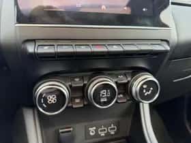 Mitsubishi ASX (2023) thumbnail 19