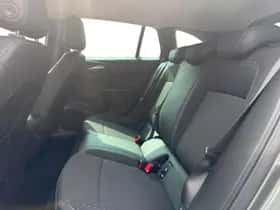 Opel Astra (2019) thumbnail 19