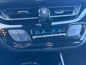 Toyota C-HR (2019) thumbnail 25