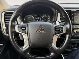 Mitsubishi Outlander (2018) thumbnail 14