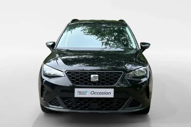 SEAT Arona (2023) thumbnail 2