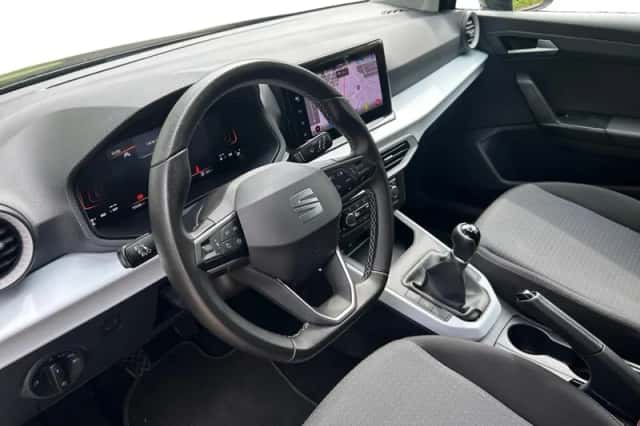 SEAT Arona (2023) thumbnail 13