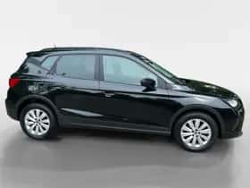 SEAT Arona (2023) thumbnail 4